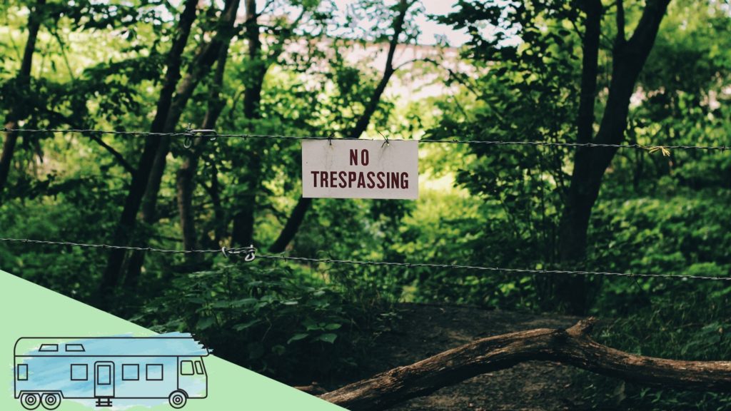 no trespassing sign